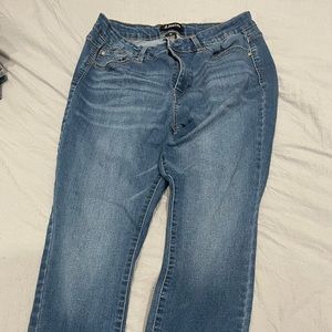 D. JEANS SIZE 12